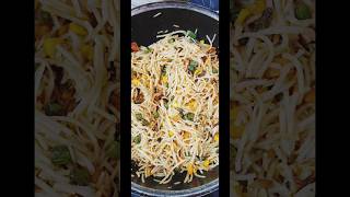 Veg noodles recipe in Tamil 😋noodles cookingshorts vegnoodles viralshorts [upl. by Lamaaj787]