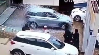 CCTV FOOTAGE OF BRAND NEW i20 crashed AT HYUNDAI SHOWROOM ओह तेरी नई गाड़ी की बजा दी 🙄 [upl. by Noah]