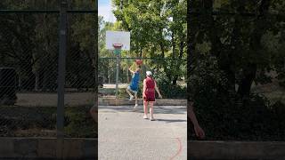 1 vs 1 à l’entraînement de basketball 🏀 basketball practice 1v1 [upl. by Burrow75]