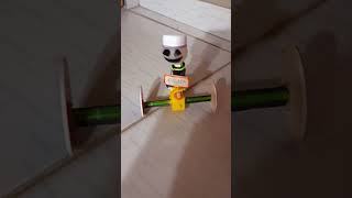 Boneco feliz maker ArduinoDIY [upl. by Nauqel]