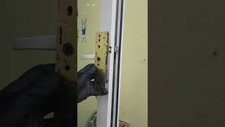 Locksmith Stories 187  Multi point lock failure in Carshalton EPRLocksmith eprlocksmith doorlock [upl. by Primaveras]