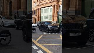 Black Range Rover SUV in London [upl. by Nirok]