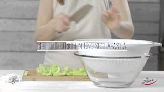 Insalata di cetrioli  Ricette con Yogurt [upl. by Htur]