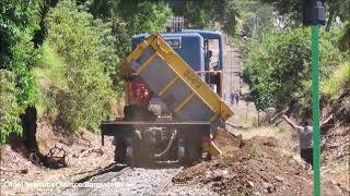 Locomotora 30 del NCOFER con tren de trabajo en Miraflores Heredia  atención al vagón volteo [upl. by Noisla]