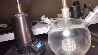 Arizer ExtremeQ vaporizer and 14mm Omega Wand absolutely milks water piece [upl. by Sualocin258]