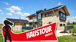 Haustour Landhaus Heimat 40  Haus am Hang mit Einliegerwohnung von Baufritz  Hausbau Helden [upl. by Christophe768]