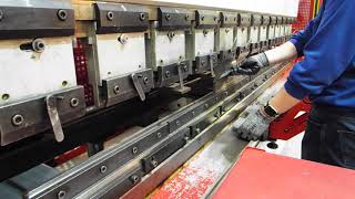 Baykal CNC Hydraulic Pressbrake Type APHS 3106 x 120 Video Taken 08 03 19 [upl. by Nnoryt]