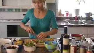 quotHow to make Wakame Saladquot quotSeaweed saladquot Diana Marchand Raw Foods Made Simple [upl. by Weil]