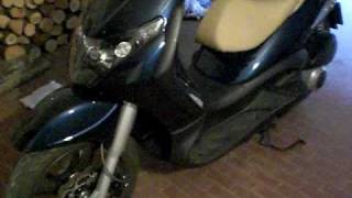 Piaggio Beverly 125 TUNING con GPR [upl. by Yema]