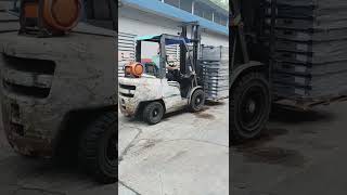 3 Ton Capacity Gas Forklift । Unloading Truck With Forklift ।। Forklift Operator [upl. by Artekal]