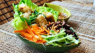 Bo bun Salade vietnamienne au bœuf nouilles amp crudités [upl. by Necyla]