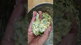 Thotakura Pakodi  Thotakura Pakodi Recipe  How To Make Crispy Pakodi NeelasRecipes [upl. by Lardner990]