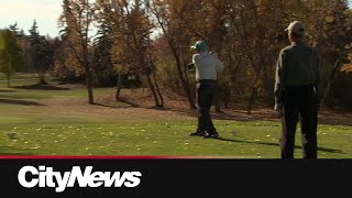 Edmonton Golfers enjoy final swings ahead of winter [upl. by Seluj420]