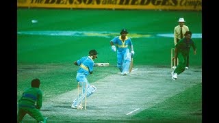 Gavaskar and Azharuddin Classic Match Winning Partnership of 132 Runs against Pakistan  MCG 1985 [upl. by Towney245]