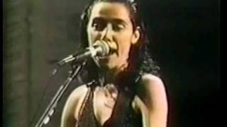 Pj Harvey  50ft Queenie  live in Chicago Metro [upl. by Greene45]