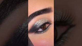 Cat eye 👁️💄❤️💄viralvideo makeup eyemakeup ytshorts virashorts makemoneyonline eyemakeup [upl. by Maud724]