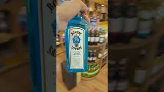 Bombay saphire London dry gin bombaysapphire whisky youtube youtubeshorts viralshorts trending [upl. by Nolan]