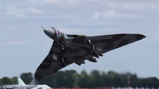 Avro Vulcan XH558 at RIAT 18th July 2015 [upl. by Cronin659]