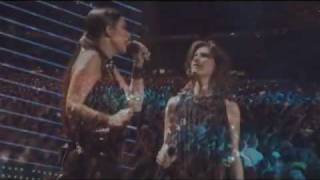 Tra te e il mare Laura Pausini y Elisa  Amiche Per lAbruzzo [upl. by Aleunam]