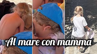 Chiara Ferragni al mare con i suoi figli mentre Fedez è in vacanza con Silvio [upl. by Berghoff]