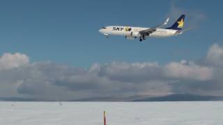 【Full HD】 雪の旭川空港 ～Snowly Airport～ ASAHIKAWA [upl. by Antonietta]