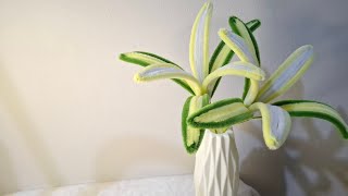 Diyhow to make pipe flowersimple craft ideaspipe cleaner flowershow to make pipe cleaner flower [upl. by Llekim]