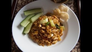 Nasi Goreng Spesial mit Eier [upl. by Elleiad]