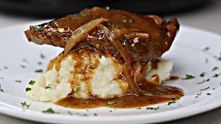 The Most Delicious Steak and Gravy Recipe [upl. by Oicnecserc908]