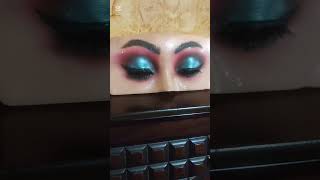 Green Eye Makeup makeupvedio eyemakup foryou viralreelsreelsvedioyputubereels [upl. by Pfeifer]