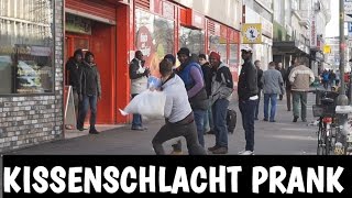 KISSENSCHLACHT PRANK PILLOW FIGHT PRANK  Celes TV [upl. by Ailana]