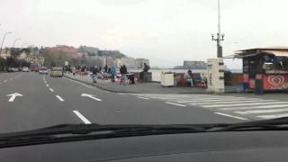 Venditori ambulanti sul lungomare di Napoli  la denuncia di un lettore [upl. by Coppola817]