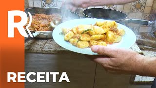 Aprenda a fazer nhoque de batata doce com molho de linguiça [upl. by Yetty236]