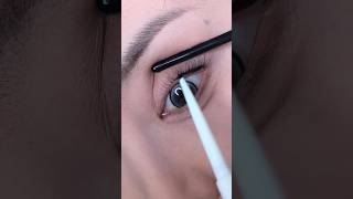 Silky Eyeliner Tutorial for Big Eye Makeup Look shorts eyemakeup makeupartist eyeliner [upl. by Averir]