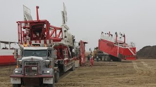 Biggest Truck in Canada  Oilfield  Grösste LKWs in Kanada [upl. by Eelana291]