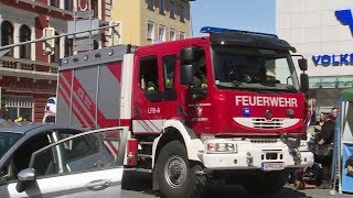 Einsatzübung der Feuerwehr SpittalDrau und Rotes Kreuz am Spittaler Autosalon [upl. by Wier]