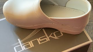 Dansko nursing clog review [upl. by Tiedeman]