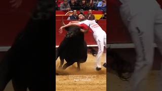 EL RECORTE MÁS AJUSTADO A UN TORO BRAVO bestplayer bull fyp [upl. by Yenahteb]