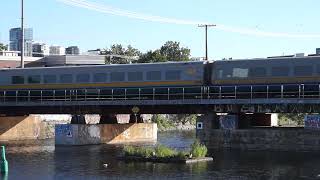 VIA Rail Canada en direction de louest [upl. by Jarin]