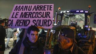 Francia ondata di proteste degli agricoltori contro il trattato Mercosur [upl. by Maharba]