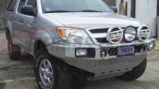 Off Road Equipment Toyota Hilux  Fierros 4x4 [upl. by Annodal935]