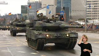 Große Parade der NATO in Litauen  Deutsches Kontingent Leopard 2 Marder Boxer Puma 25112023 [upl. by Anohr]