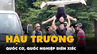 Video hậu trường 2 nghệ sĩ Quốc Cơ Quốc Nghiệp diễn xiếc chồng đầu lái xe máy [upl. by Niuqaoj]