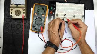 MEDINDO TRANSISTOR COM MULTIMETRO ANALOGICO E DIGITAL [upl. by Ardnoek]