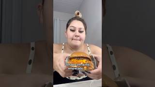 Dia de refeição livre 💁🏼‍♀️🍔😍 refeiçãoperfeita hamburger [upl. by Anikat]