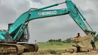 Kobelco No 2 Excavator Taking Hydraulic Breaker to Another Place [upl. by Alejoa454]