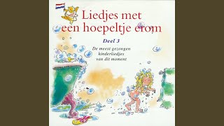 Zie je de kastanjes aan de bomen [upl. by Adamsen462]