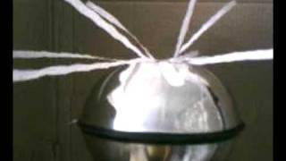 Hand powered Van de Graaff Generator [upl. by Barbette]