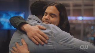 Cisco Says Goodbye To Chester  The Flash 7x12  Arrowverse Scenes [upl. by Adieno]