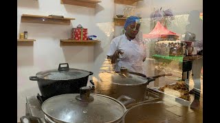 Guinness  la Ghanéenne Failatu AbdulRazak sattaque au marathon culinaire [upl. by Halak]