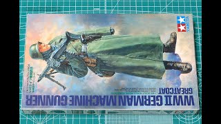 프라모델 피규어 제작의뢰 키트 언박싱 타미야 WWII German Machine Gunner plamodelScale Model UNBOXING [upl. by Ardnait]